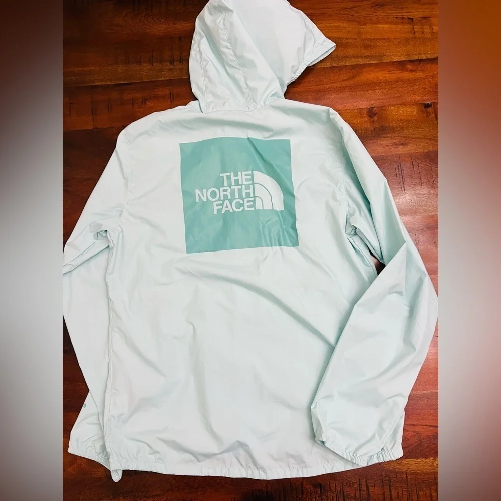 The North Face WindWall Mint Green Hooded Jacket Youth Large 14/16